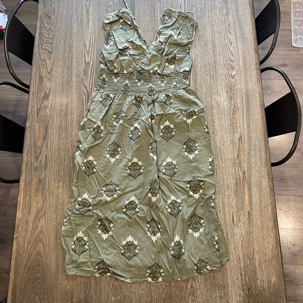 Old Navy Midi Dress Floral Sleeveless V-Neck Smocked Waist Olive Green Size L